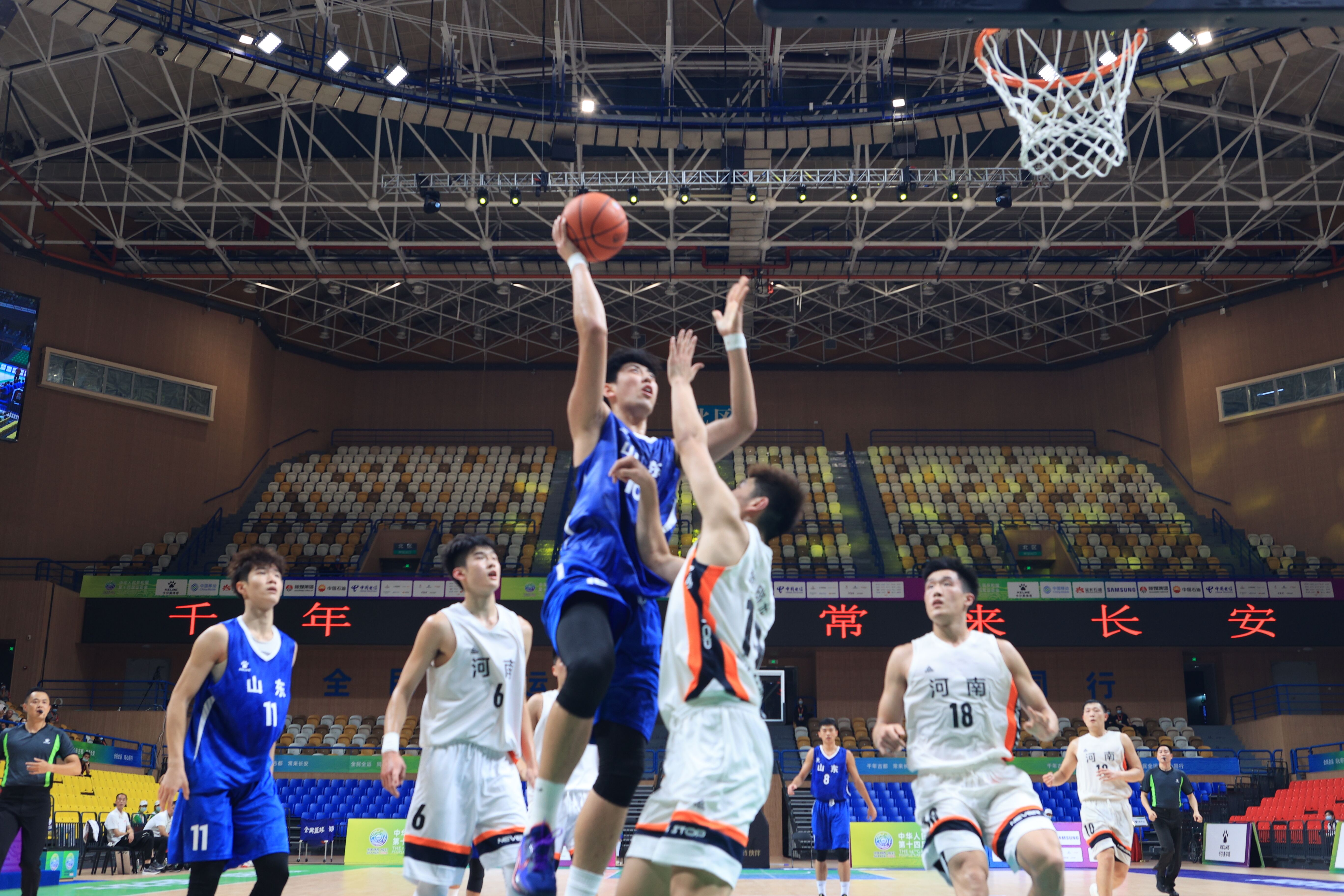 生涯也很完美了！瓦拉内伤情严重，或将在近日宣布退役的决定.